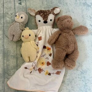 Plush Toy Collection with Floral Blanket